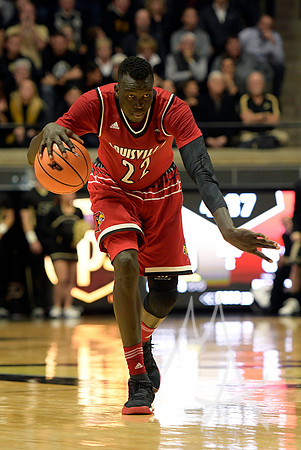 COLLEGE BASKETBALL: NOV 28 Louisville at Purdue