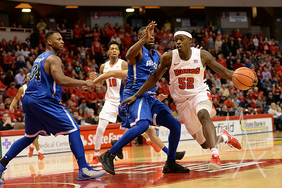 COLLEGE BASKETBALL: DEC 31 Indiana State at Illinois State