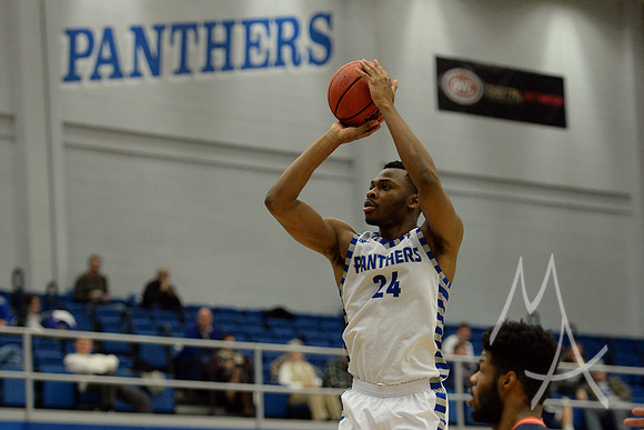 COLLEGE BASKETBALL: JAN 18 UT Martin at Eastern Illinois