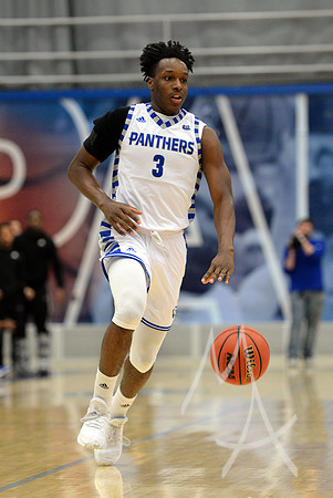 COLLEGE BASKETBALL: JAN 18 UT Martin at Eastern Illinois