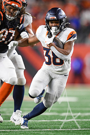 NFL: DEC 28 Broncos at Bengals