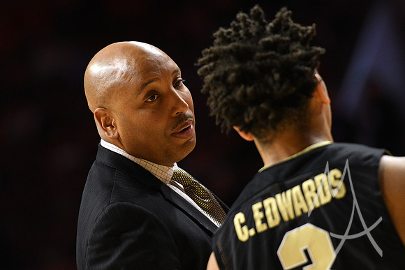 COLLEGE BASKETBALL: FEB 22 Purdue at Illinois