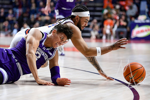 COLLEGE BASKETBALL: JAN 26 Northwestern at Illinois