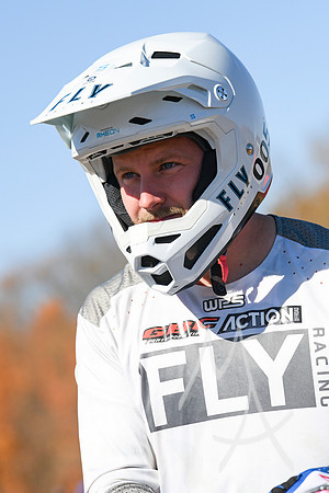 AUTO: OCT 26 Ironman GNCC