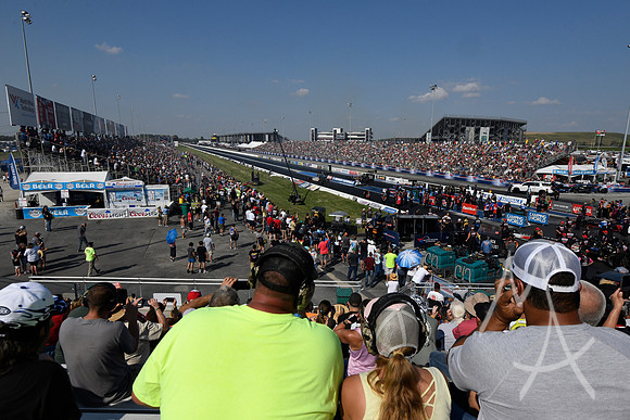 AUTO: SEP 30 NHRA Midwest Nationals