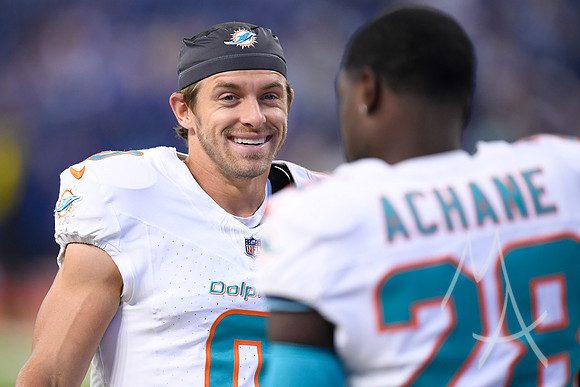 NFL: OCT 20 Dolphins at Colts