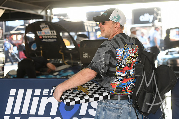 AUTO: JUN 03 NASCAR Cup Series Enjoy Illinois 300