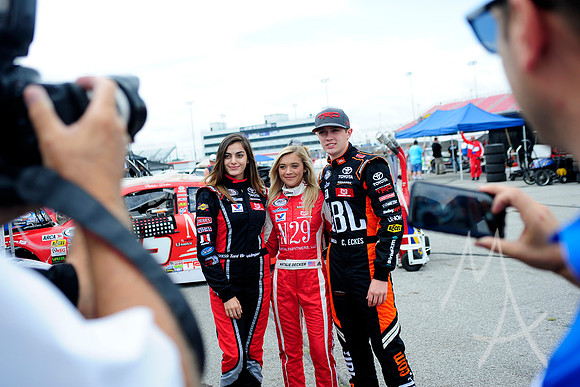 AUTO: JUN 22 NASCAR Camping World Truck Series - Eaton 200 presented by CK Power