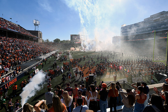 COLLEGE FOOTBALL: OCT 21 Wisconsin at Illinois