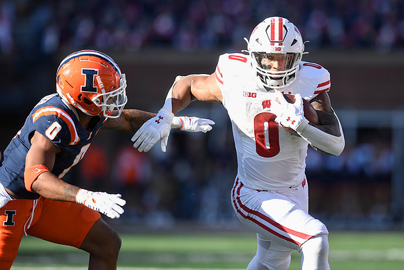 COLLEGE FOOTBALL: OCT 21 Wisconsin at Illinois