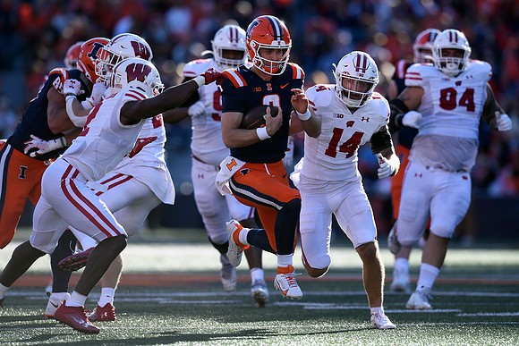 COLLEGE FOOTBALL: OCT 21 Wisconsin at Illinois
