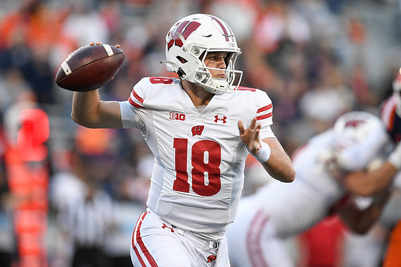 COLLEGE FOOTBALL: OCT 21 Wisconsin at Illinois