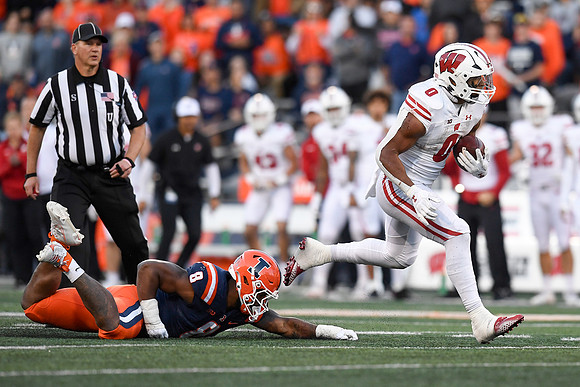 COLLEGE FOOTBALL: OCT 21 Wisconsin at Illinois