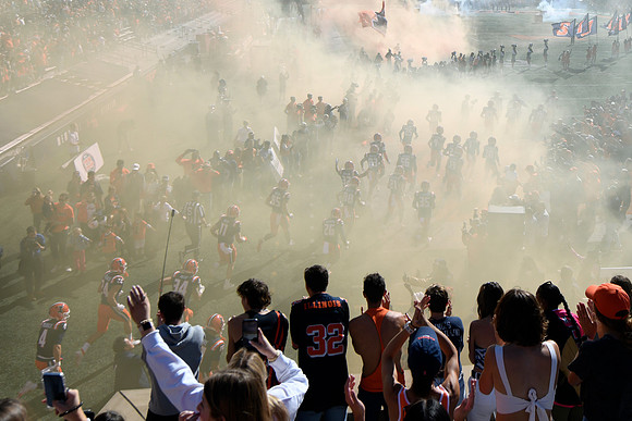 COLLEGE FOOTBALL: OCT 21 Wisconsin at Illinois