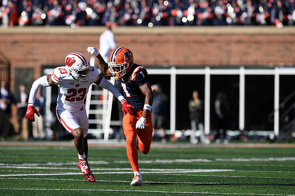 COLLEGE FOOTBALL: OCT 21 Wisconsin at Illinois