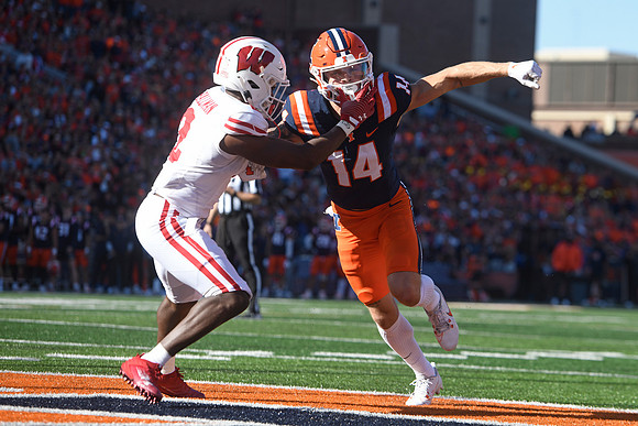 COLLEGE FOOTBALL: OCT 21 Wisconsin at Illinois