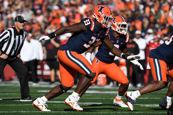 COLLEGE FOOTBALL: OCT 21 Wisconsin at Illinois
