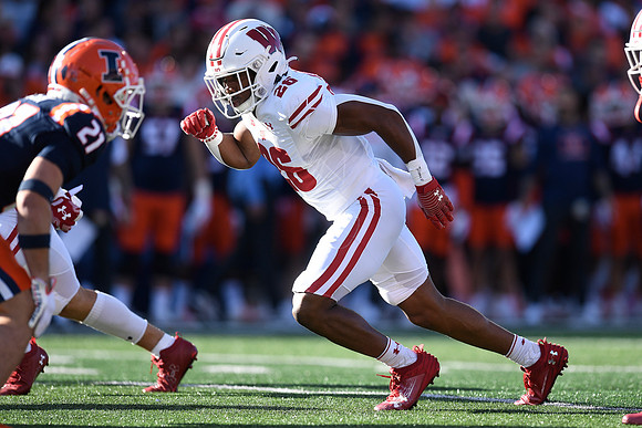 COLLEGE FOOTBALL: OCT 21 Wisconsin at Illinois