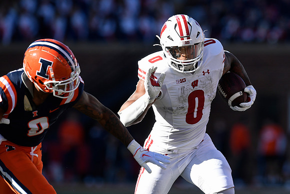 COLLEGE FOOTBALL: OCT 21 Wisconsin at Illinois