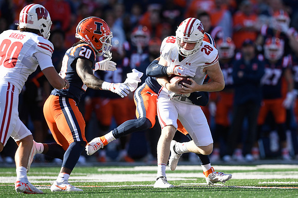 COLLEGE FOOTBALL: OCT 21 Wisconsin at Illinois