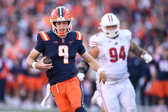 COLLEGE FOOTBALL: OCT 21 Wisconsin at Illinois