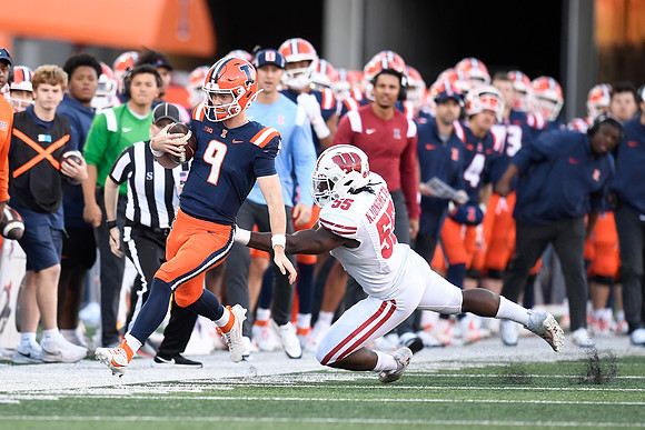 COLLEGE FOOTBALL: OCT 21 Wisconsin at Illinois