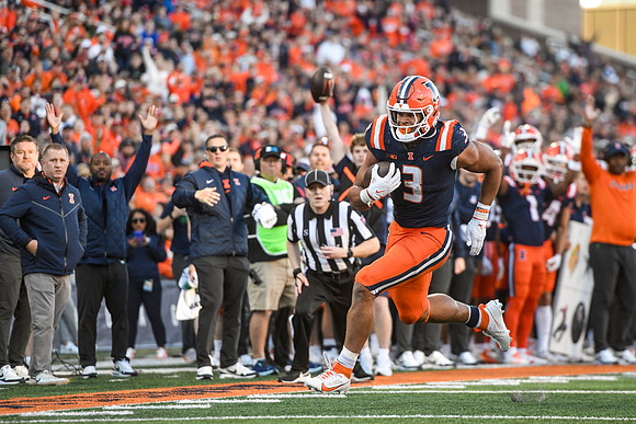 COLLEGE FOOTBALL: OCT 21 Wisconsin at Illinois