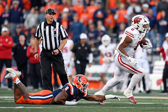 COLLEGE FOOTBALL: OCT 21 Wisconsin at Illinois