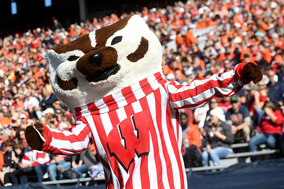COLLEGE FOOTBALL: OCT 21 Wisconsin at Illinois