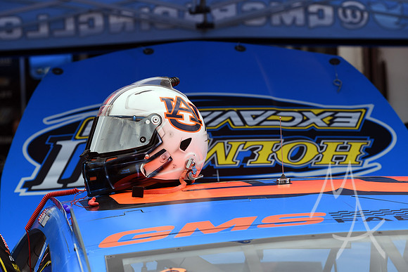 AUTO: JUN 22 NASCAR Camping World Truck Series - Eaton 200 presented by CK Power