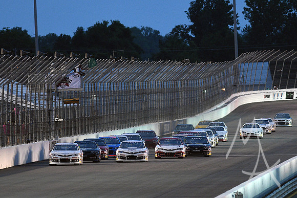 AUTO: JUN 22 NASCAR Camping World Truck Series - Eaton 200 presented by CK Power