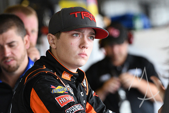 AUTO: JUN 22 NASCAR Camping World Truck Series - Eaton 200 presented by CK Power