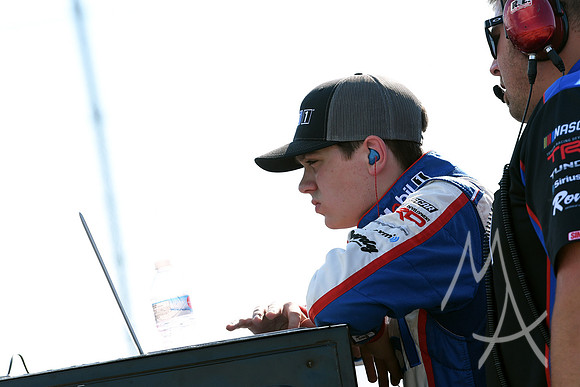 AUTO: JUN 23 NASCAR Camping World Truck Series - Eaton 200 presented by CK Power