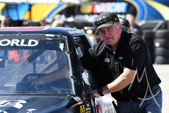 AUTO: SEP 13 NASCAR Camping World Truck Series Playoff Race - World of Westgate 200