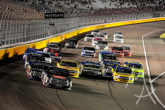 AUTO: SEP 14 NASCAR Camping World Truck Series Playoff Race - World of Westgate 200