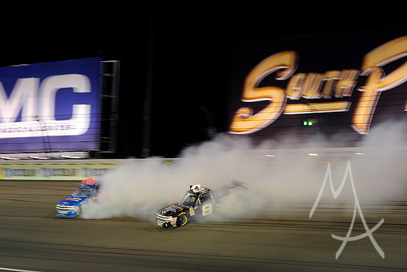AUTO: SEP 14 NASCAR Camping World Truck Series Playoff Race - World of Westgate 200