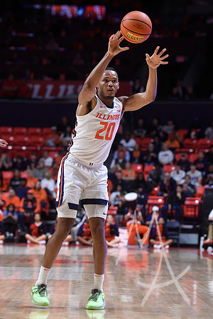 COLLEGE BASKETBALL: NOV 06 Eastern Illinois at Illinois