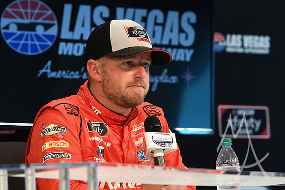 AUTO: SEP 15 NASCAR Xfinity Series Race - DC Solar 300