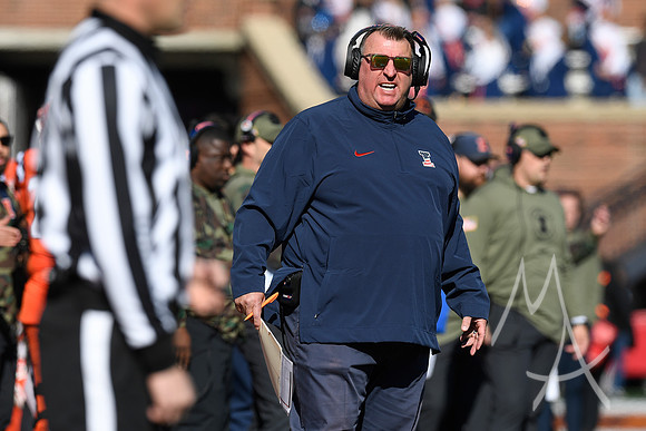 COLLEGE FOOTBALL: NOV 11 Indiana at Illinois