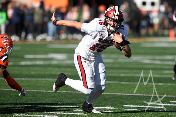 COLLEGE FOOTBALL: NOV 11 Indiana at Illinois