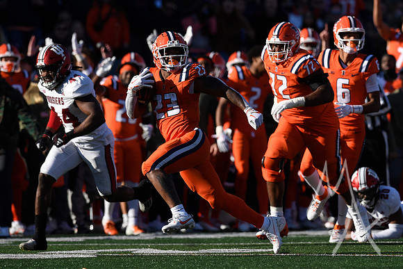 COLLEGE FOOTBALL: NOV 11 Indiana at Illinois