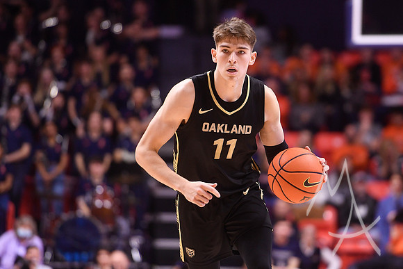 COLLEGE BASKETBALL: NOV 10 Oakland at Illinois