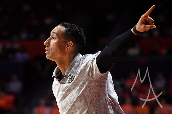 COLLEGE BASKETBALL: NOV 14 Marquette at Illinois