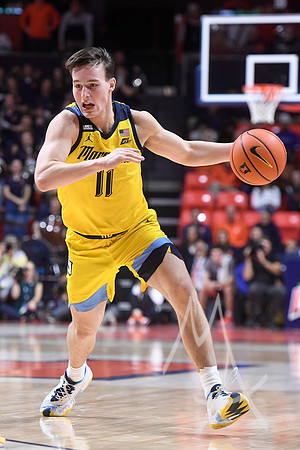 COLLEGE BASKETBALL: NOV 14 Marquette at Illinois