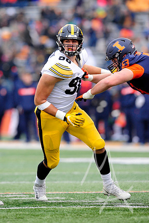 COLLEGE FOOTBALL: NOV 17 Iowa at Illinois