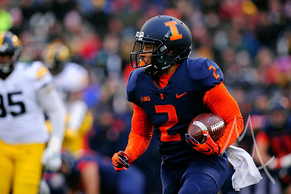 COLLEGE FOOTBALL: NOV 17 Iowa at Illinois