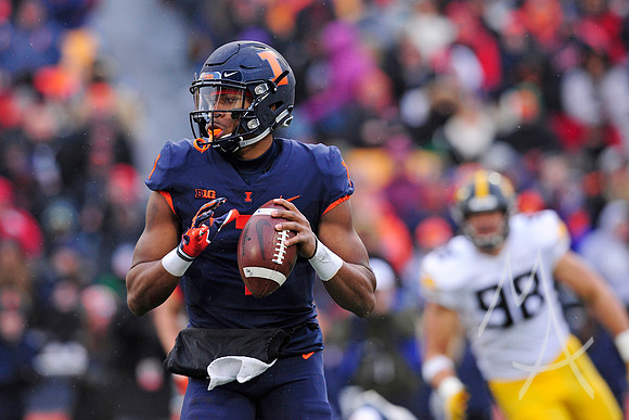 COLLEGE FOOTBALL: NOV 17 Iowa at Illinois