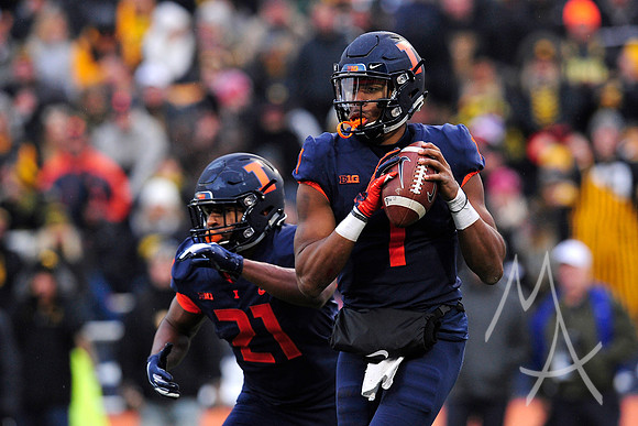 COLLEGE FOOTBALL: NOV 17 Iowa at Illinois
