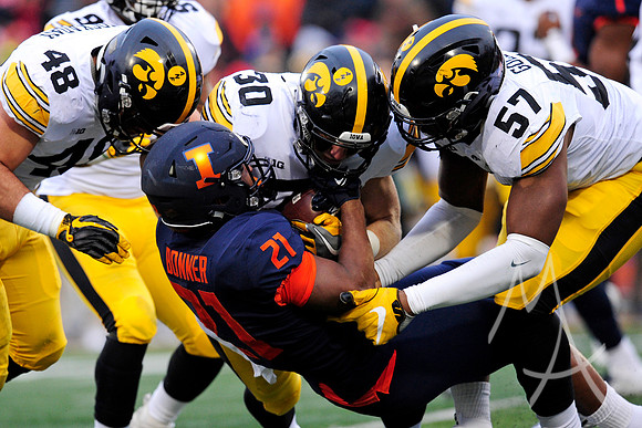 COLLEGE FOOTBALL: NOV 17 Iowa at Illinois