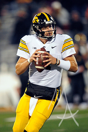 COLLEGE FOOTBALL: NOV 17 Iowa at Illinois